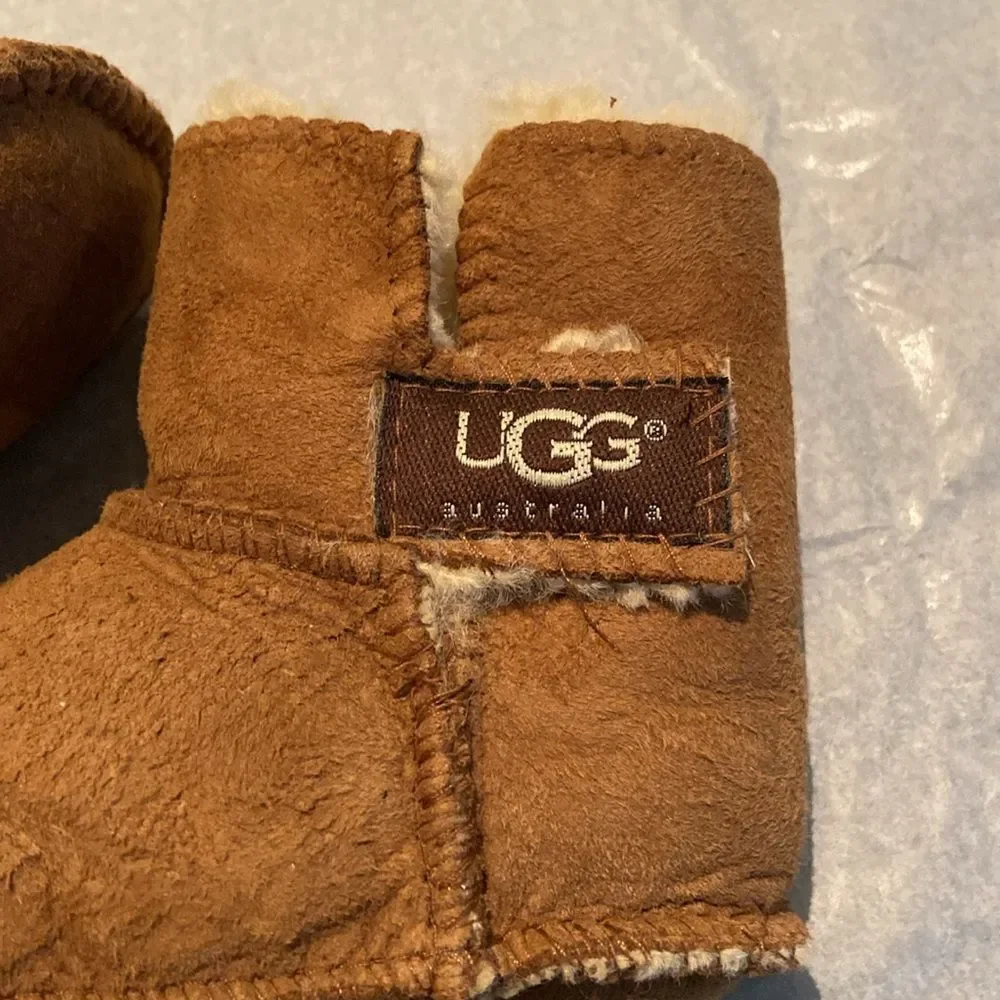 UGG cozy brown